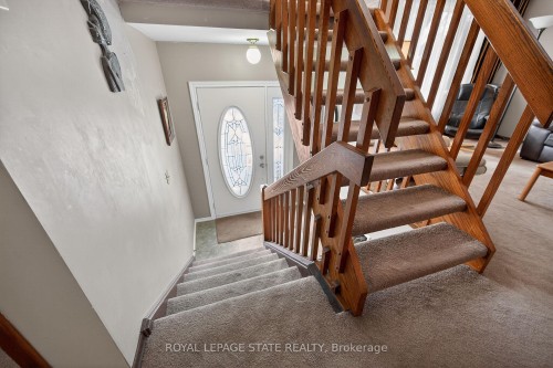 356 Cranbrook Drive, Hamilton, ON - Indoor Photo Showing Other Room
