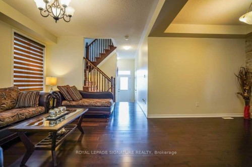 171 Buick Boulevard, Brampton, ON - Indoor Photo Showing Living Room