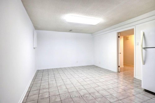 1416 Monaghan Circle, Mississauga, ON - Indoor Photo Showing Other Room
