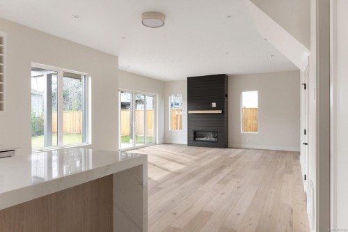 2295 Adela Pl, Sidney, BC 