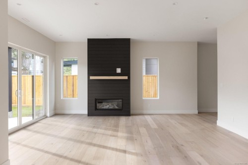 2295 Adela Pl, Sidney, BC 