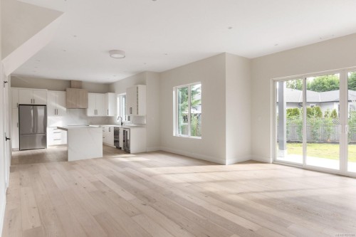 2295 Adela Pl, Sidney, BC 