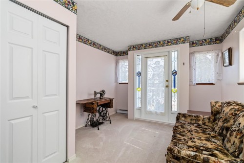 2726 Claude Rd, Langford, BC 