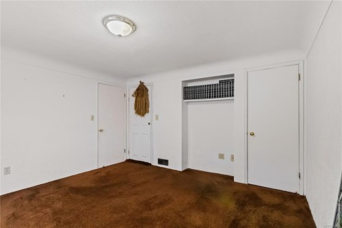 2726 Claude Rd, Langford, BC 