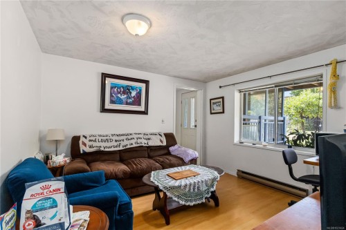 2726 Claude Rd, Langford, BC 