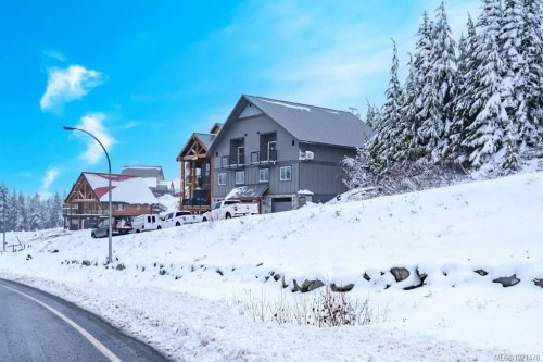 A-1328 Nordic Dr, Courtenay, BC - Outdoor With Balcony