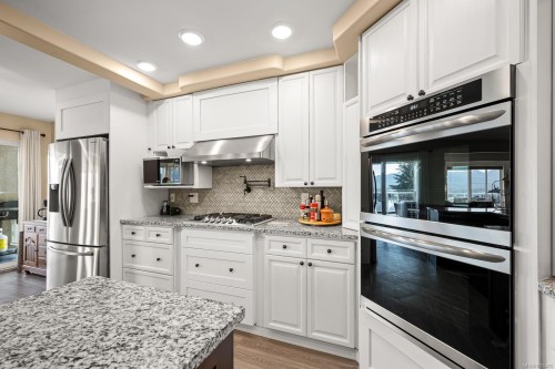 1418 Valley View Dr, Courtenay, BC 