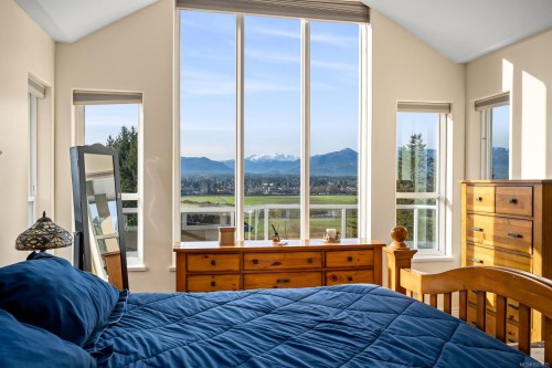 1418 Valley View Dr, Courtenay, BC 