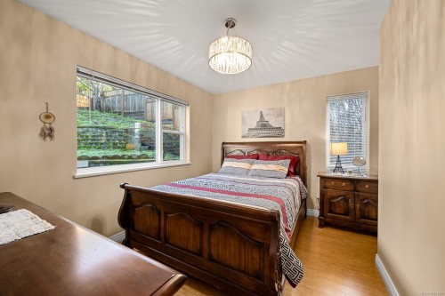 1418 Valley View Dr, Courtenay, BC 