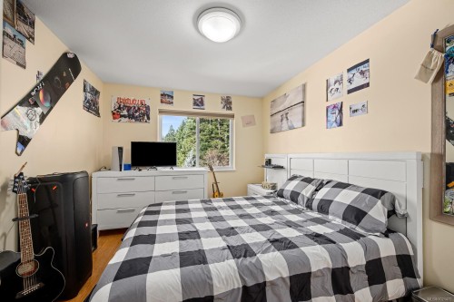 1418 Valley View Dr, Courtenay, BC 