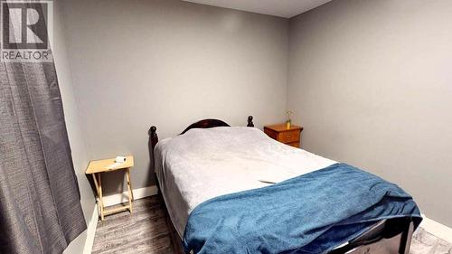 1704 Second Avenue, Rossland, BC - Indoor Photo Showing Bedroom