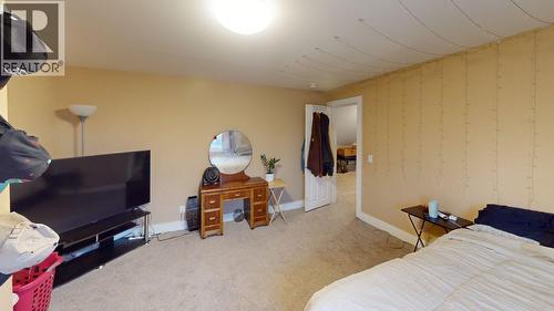 1704 Second Avenue, Rossland, BC - Indoor Photo Showing Bedroom