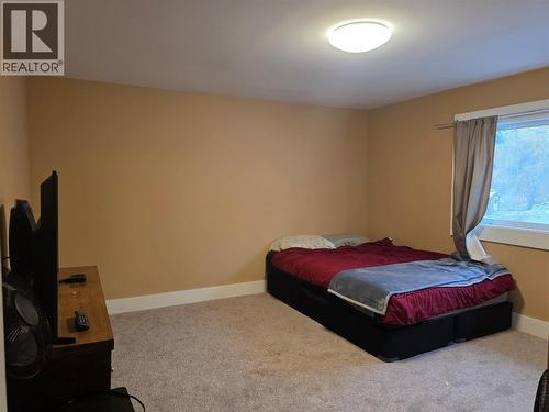 1704 Second Avenue, Rossland, BC - Indoor Photo Showing Bedroom