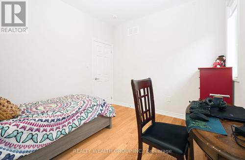 40 Madawaksa Road, Caledon, ON - Indoor Photo Showing Bedroom