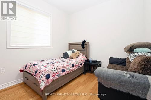 40 Madawaksa Road, Caledon, ON - Indoor Photo Showing Bedroom