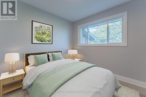 1 - 740 Collins Bay Road, Kingston (South Of Taylor-Kidd Blvd), ON - Indoor Photo Showing Bedroom