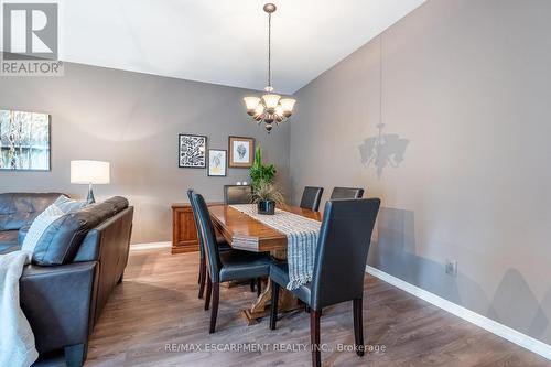 4670 Huffman Road, Burlington, ON - Indoor Photo Showing Dining Room