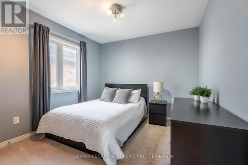 4670 Huffman Road, Burlington, ON - Indoor Photo Showing Bedroom
