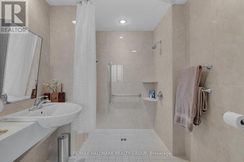 1406 - 3580 Rivergate Way, Ottawa, ON - Indoor Photo Showing Bathroom