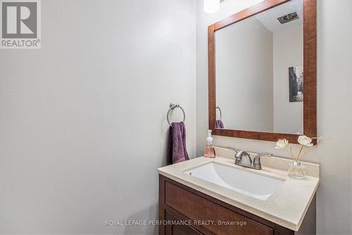 6181 Brookside Lane, Ottawa, ON - Indoor Photo Showing Bathroom