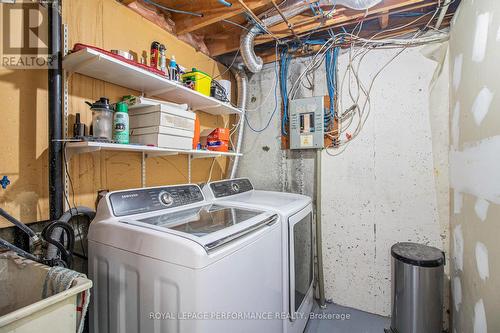 6181 Brookside Lane, Ottawa, ON - Indoor Photo Showing Laundry Room