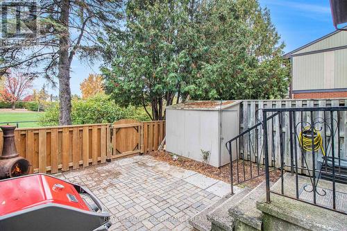 6181 Brookside Lane, Ottawa, ON - Outdoor