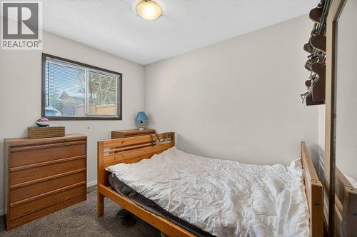 171 4 Street Se, Salmon Arm, BC - Indoor Photo Showing Bedroom