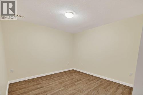 171 4 Street Se, Salmon Arm, BC - Indoor Photo Showing Other Room
