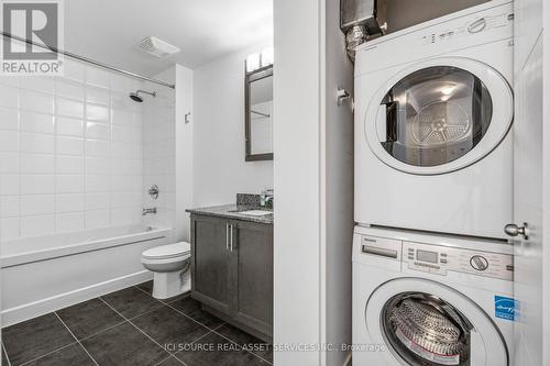 2206 - 40 Nepean Street, Ottawa, ON - Indoor Photo Showing Laundry Room
