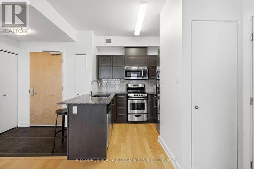 2206 - 40 Nepean Street, Ottawa, ON - Indoor Photo Showing Kitchen