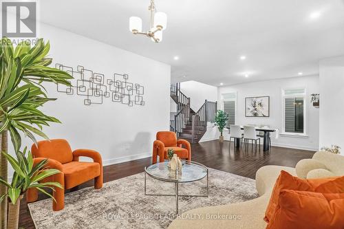 76 Big Dipper Street, Ottawa, ON - Indoor Photo Showing Living Room