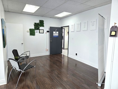 Entry - 503 Boul. Des Laurentides, Laval (Pont-Viau), QC - Indoor Photo Showing Other Room