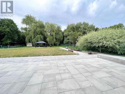 Bsmt - 115 Belfry Drive, Newmarket, ON - Outdoor