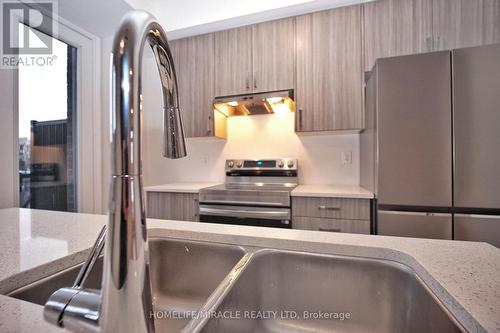 59 Sorbara Way, Whitby, ON - Indoor Photo Showing Kitchen
