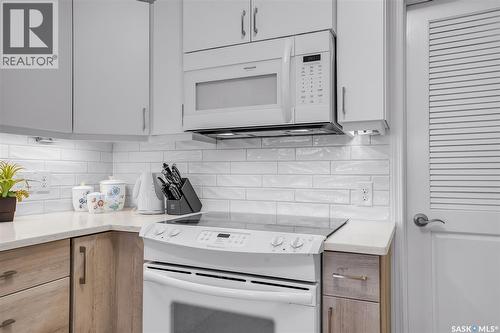 414 110 Armistice Way, Saskatoon, SK - Indoor Photo Showing Kitchen