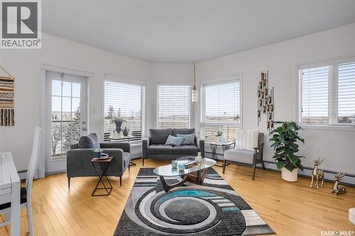 414 110 Armistice Way, Saskatoon, SK - Indoor Photo Showing Living Room