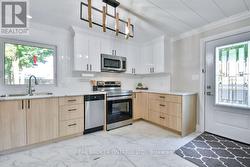 812 COOK STREET  Innisfil, ON L9S 2J1