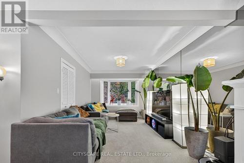 195 Wilton Street, Burlington, ON - Indoor