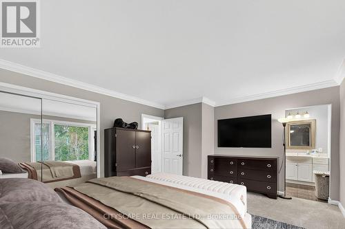 195 Wilton Street, Burlington, ON - Indoor Photo Showing Bedroom