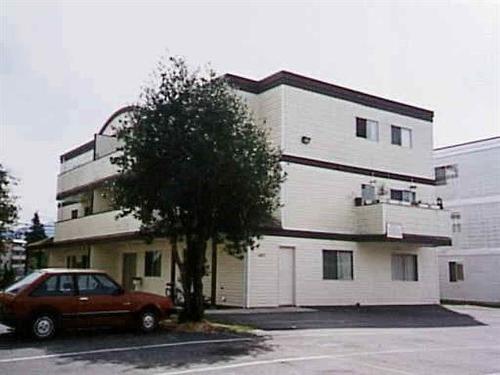 9477 COLLEGE STREET|Chilliwack Proper West  Chilliwack, BC V2P 4L9