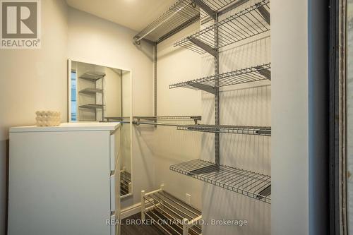 1093 Ogden Avenue, Mississauga, ON - Indoor With Storage