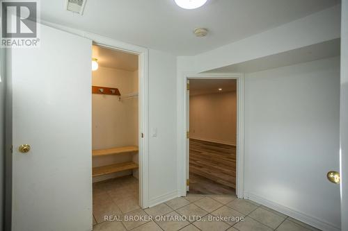 1093 Ogden Avenue, Mississauga, ON - Indoor