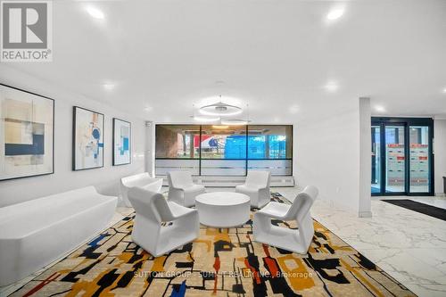 411 - 3501 Glen Erin Drive N, Mississauga, ON - Indoor Photo Showing Dining Room