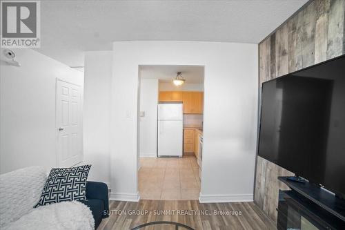 411 - 3501 Glen Erin Drive N, Mississauga, ON - Indoor