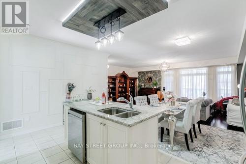 121 Luzon Avenue, Markham, ON - Indoor Photo Showing Kitchen With Double Sink