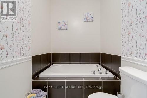 121 Luzon Avenue, Markham, ON - Indoor Photo Showing Bathroom
