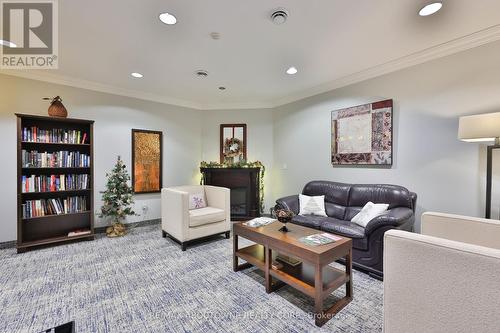 509 - 1980 Imperial Way, Burlington, ON - Indoor Photo Showing Living Room