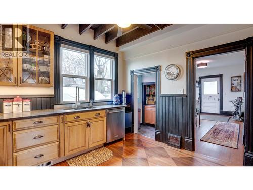 3102 Pleasant Valley Road, Vernon, BC - Indoor