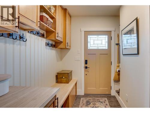 3102 Pleasant Valley Road, Vernon, BC - Indoor Photo Showing Other Room