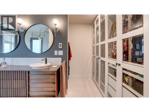 Ensuite - 3102 Pleasant Valley Road, Vernon, BC - Indoor Photo Showing Bathroom